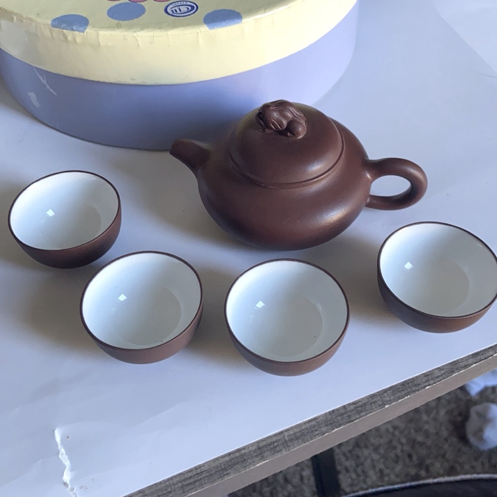 Vintage Yixing Sand-fired Clay Teapot & Tea cups